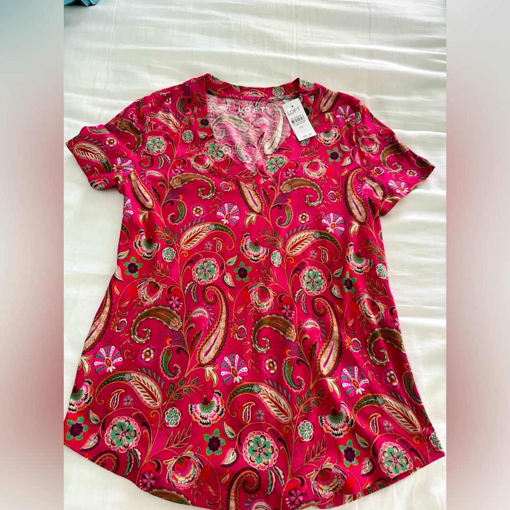 LOFT super soft tee NWT!